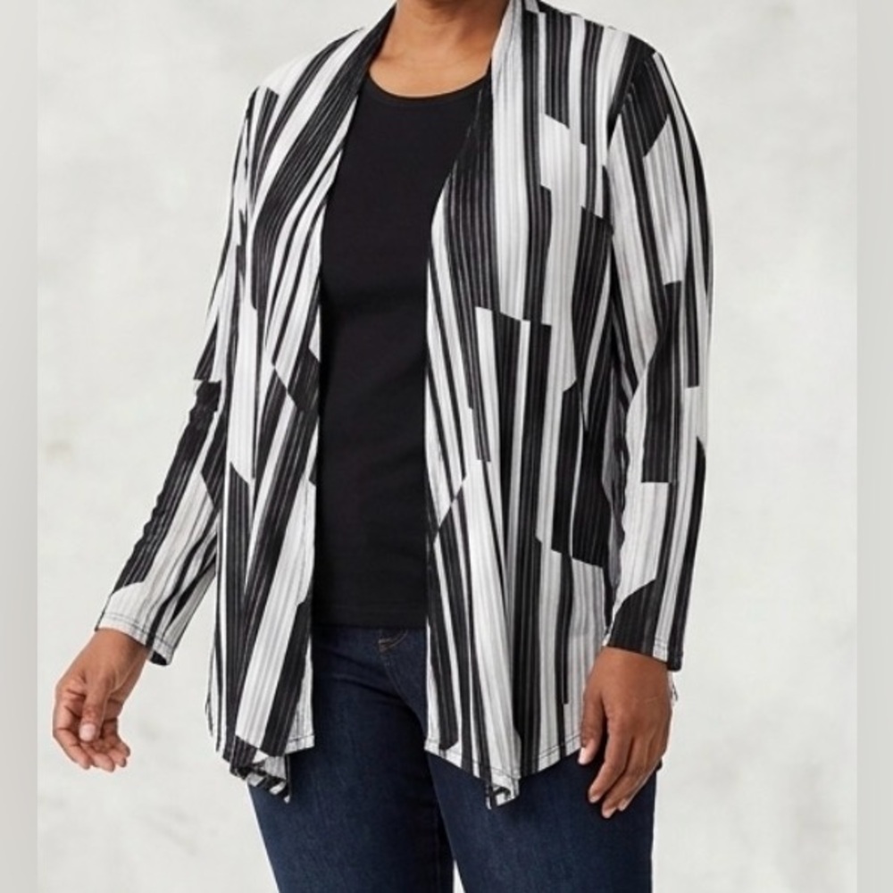 3XL Lavish Black & White Striped Open Knit Cardigan